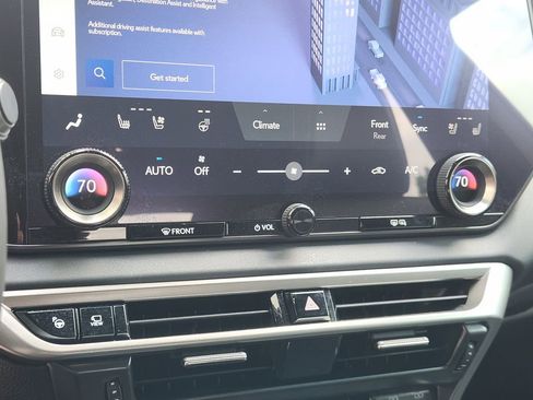 Certified 2023 Lexus RX 350 FWD w/ Accessory Package image 18