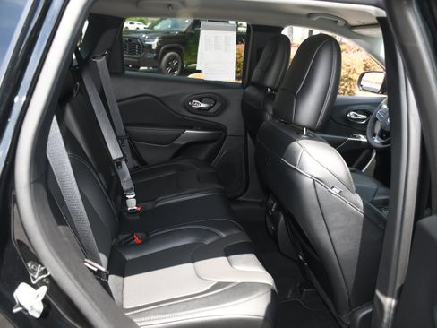 Used 2022 Jeep Cherokee Latitude Lux AWD/4WD image 18