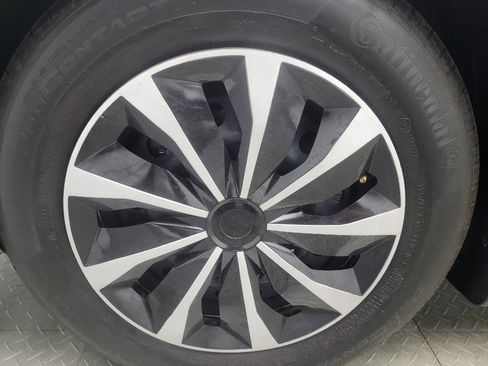 Used 2024 Nissan Versa S w/ Trunk Package FWD image 31