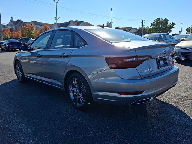 Used 2020 Volkswagen Jetta R-Line w/ R-Line Cold Weather Package FWD image 4