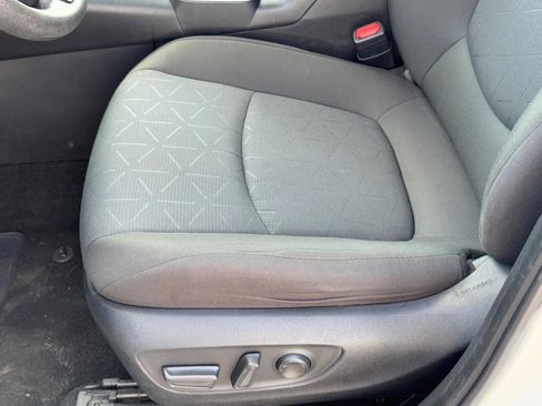 Used 2024 Toyota RAV4 XLE image 22