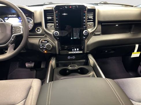 New 2026 RAM 1500 Big Horn AWD/4WD image 12