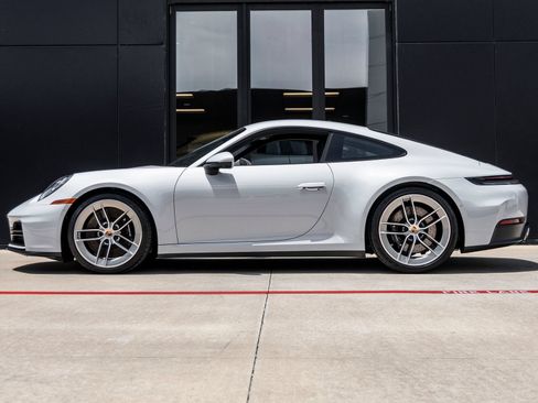 Certified 2026 Porsche 911 Carrera S RWD image 2