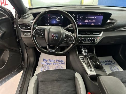 Used 2024 Buick Envista Preferred w/ Convenience I Package FWD image 25