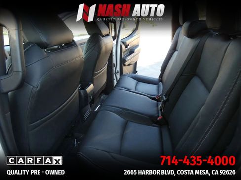 Used 2025 Toyota Tacoma TRD Sport AWD/4WD image 48