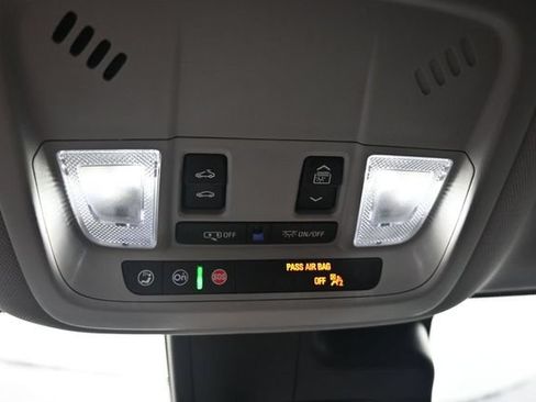 Used 2024 Chevrolet Malibu LT FWD image 32