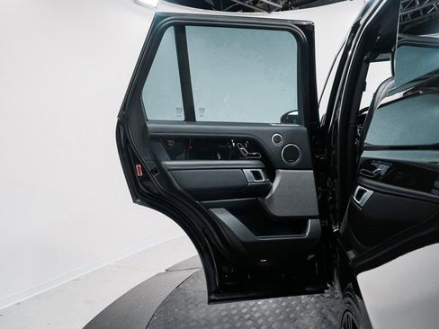 Used 2020 Land Rover Range Rover HSE image 13
