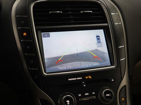 Used 2019 Lincoln Nautilus Reserve AWD/4WD image 28