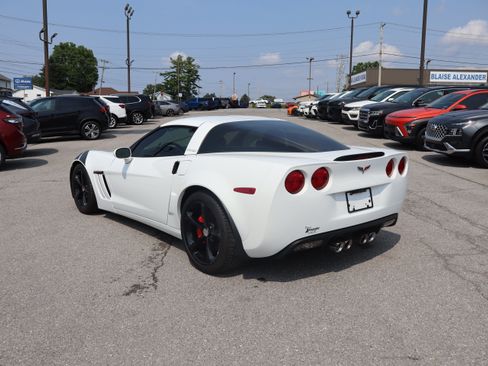 Used 2011 Chevrolet Corvette Grand Sport w/ Preferred Equipment Group RWD image 5