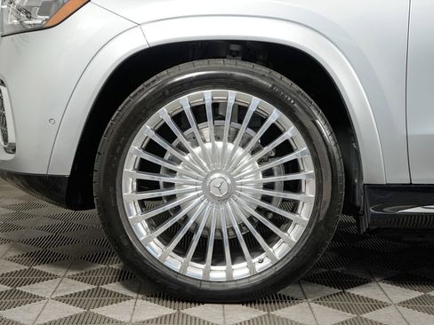 Used 2026 Mercedes-Benz Maybach GLS 600 4MATIC image 11