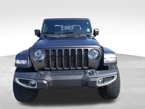 Used 2023 Jeep Gladiator Sport image 3
