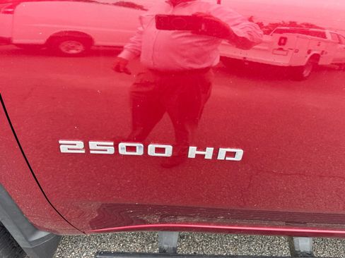 Used 2020 Chevrolet Silverado 2500 LTZ w/ LTZ Plus Package RWD image 10