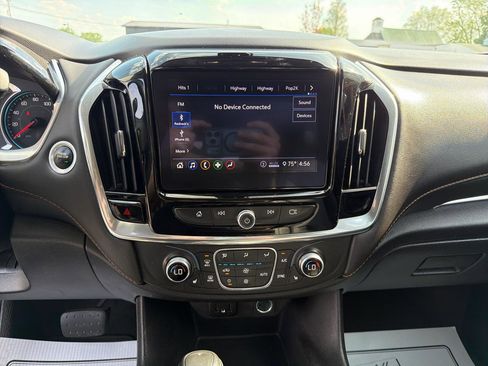 Used 2020 Chevrolet Traverse LT AWD/4WD image 11