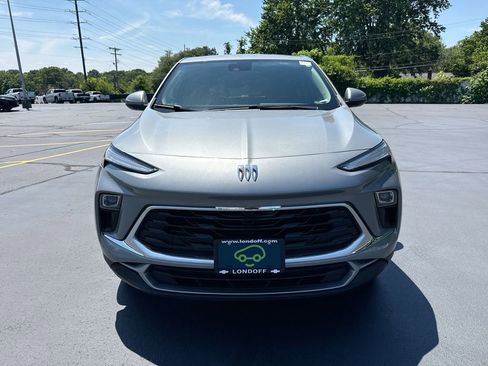 Used 2025 Buick Encore GX Preferred AWD/4WD image 23