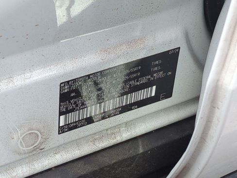 Used 2024 Toyota Venza Nightshade AWD/4WD image 34