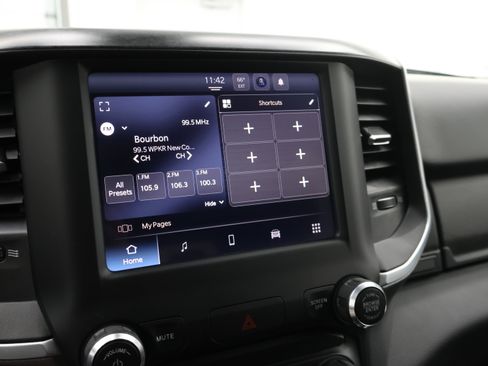 Used 2022 RAM 1500 Big Horn AWD/4WD image 44