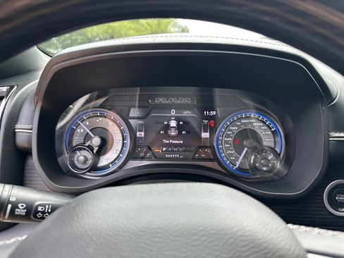 Used 2022 RAM 1500 Limited AWD/4WD image 21