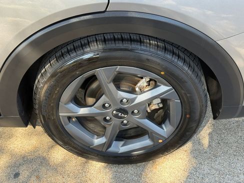 Used 2025 Kia K4 LXS image 31