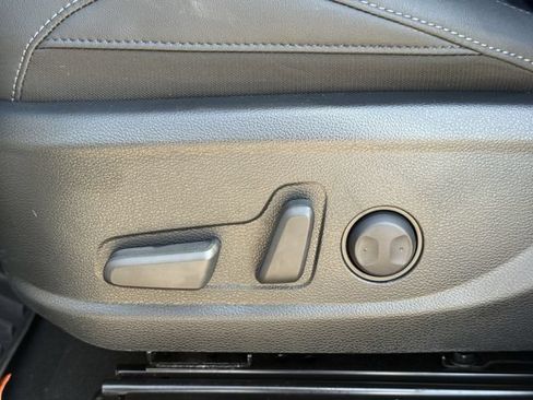 Used 2026 Kia Seltos EX FWD image 25