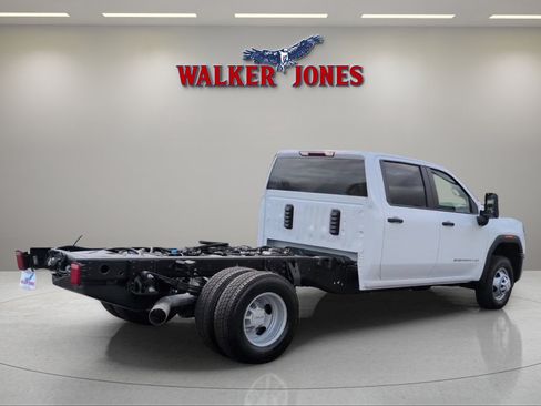 New 2026 GMC Sierra 3500 Pro AWD/4WD image 6