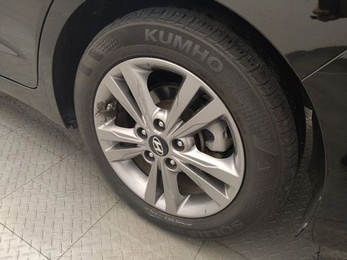 Used 2018 Hyundai Elantra Value Edition image 31