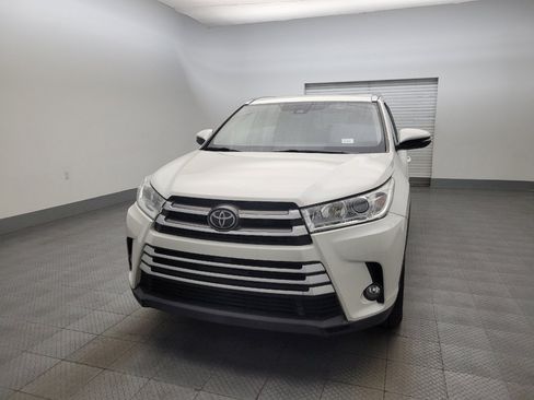 Used 2019 Toyota Highlander XLE image 15