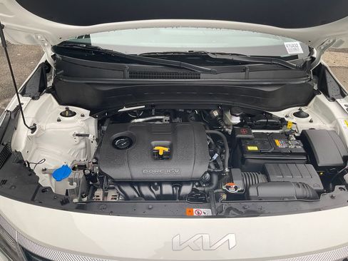 Used 2024 Kia Seltos LX image 10