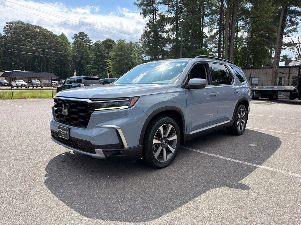 Used 2023 Honda Pilot Elite image 1