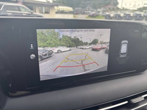 Used 2025 Hyundai Palisade SEL FWD image 22