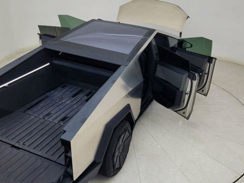 Used 2024 Tesla Cybertruck Cyberbeast image 79