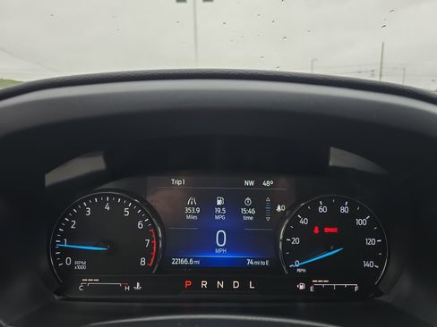 Used 2022 Ford Explorer XLT w/ Equipment Group 202A AWD/4WD image 24