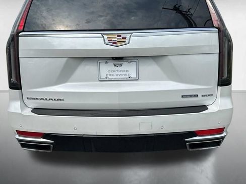 Certified 2024 Cadillac Escalade Premium Luxury w/ Performance Package AWD/4WD image 5