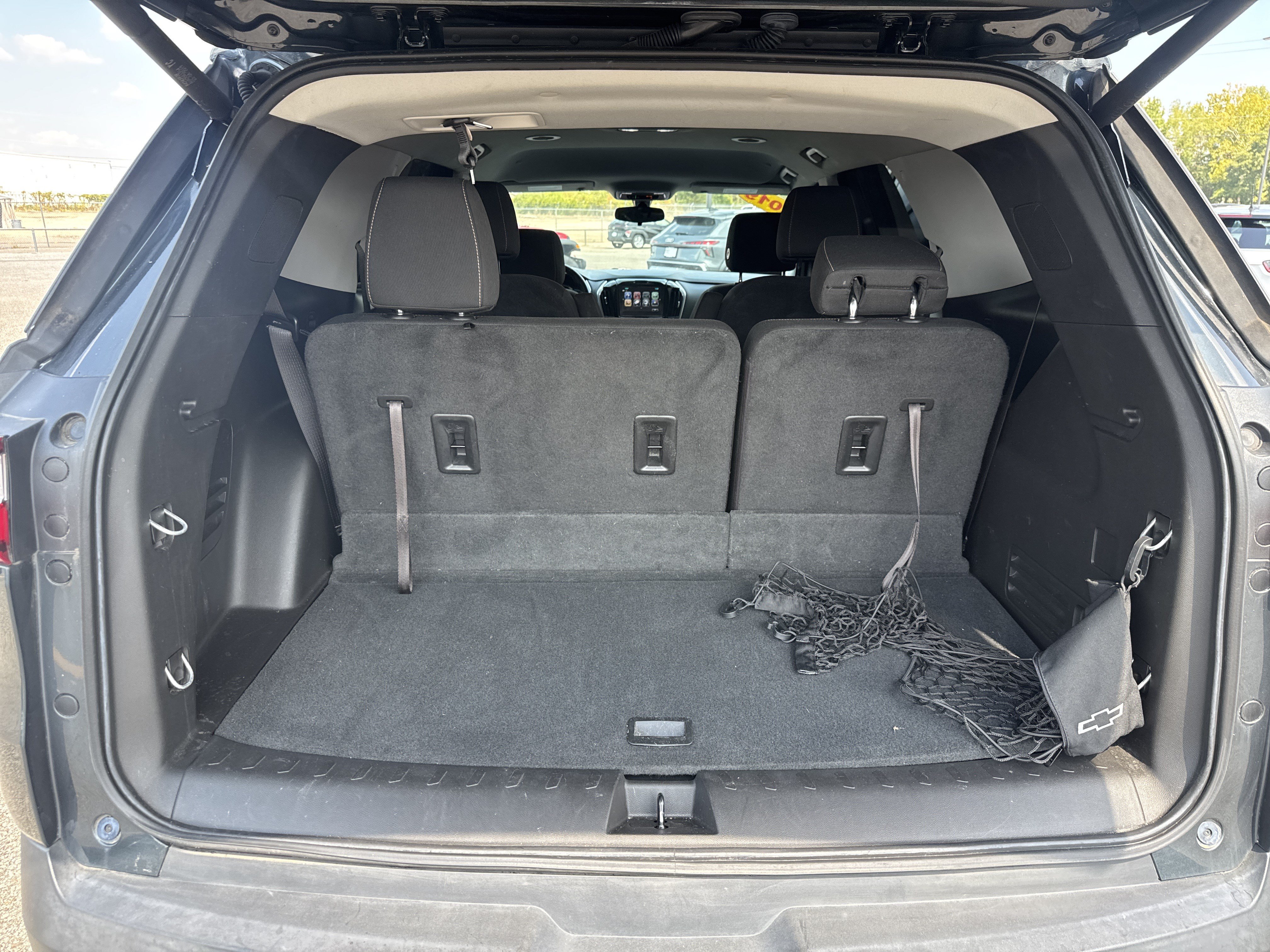 Used 2019 Chevrolet Traverse LT FWD image 8
