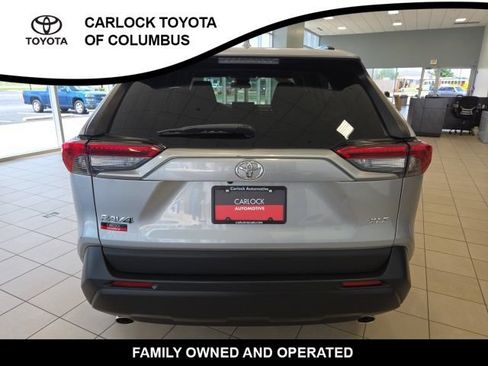 Used 2019 Toyota RAV4 XLE FWD image 9