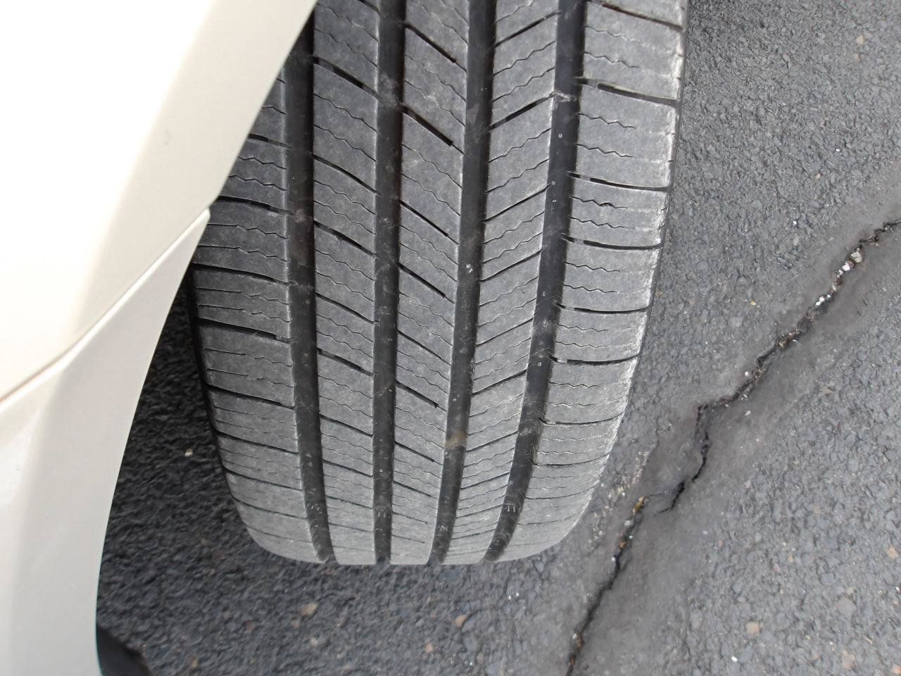 Used 2010 Chevrolet Impala LS FWD image 19