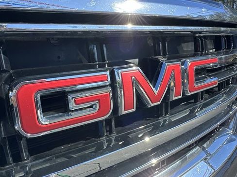 Certified 2023 GMC Yukon SLT image 30
