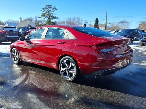 Used 2023 Hyundai Elantra Limited FWD image 5
