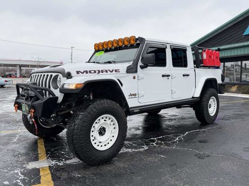 Used 2021 Jeep Gladiator Mojave image 3