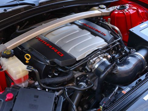 Used 2019 Chevrolet Camaro SS RWD image 49