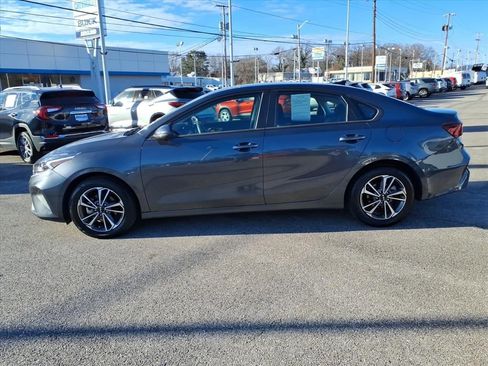 Used 2024 Kia Forte LXS image 7