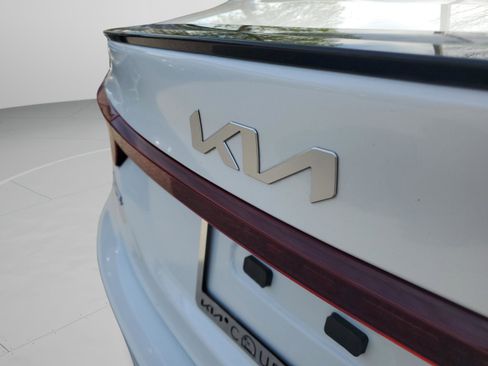 Certified 2024 Kia Forte GT-Line image 8