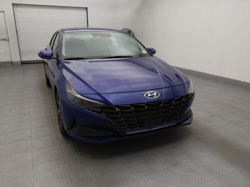 Used 2023 Hyundai Elantra Limited image 14