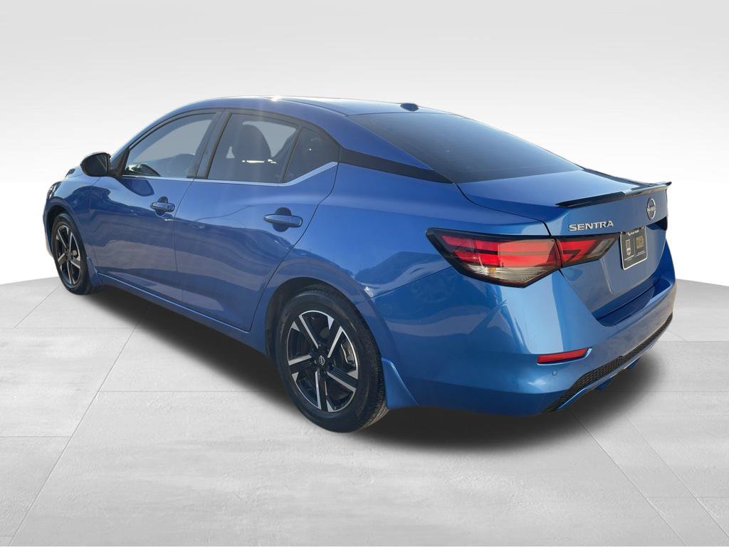 Used 2024 Nissan Sentra SV FWD image 7