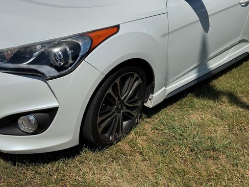 Used 2016 Hyundai Veloster Turbo w/ Option Group 04 FWD image 4