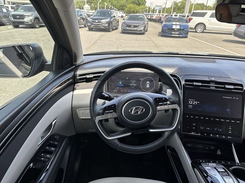 Used 2024 Hyundai Tucson Limited FWD image 11