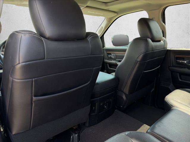 Used 2017 RAM 3500 Laramie w/ Convenience Group AWD/4WD image 18