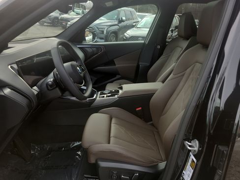 Used 2025 BMW X3 xDrive30i w/ Premium Package image 17