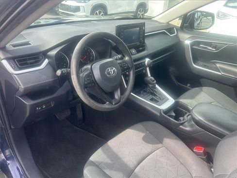 Used 2021 Toyota RAV4 XLE AWD/4WD image 9