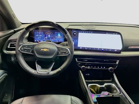 New 2025 Chevrolet Traverse LT w/ Enhanced Driving Package image 27