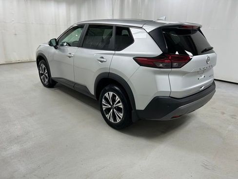 Used 2023 Nissan Rogue SV image 7